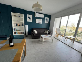 Superbe appartement climatisé, 2 chambres à 200m de la plage
